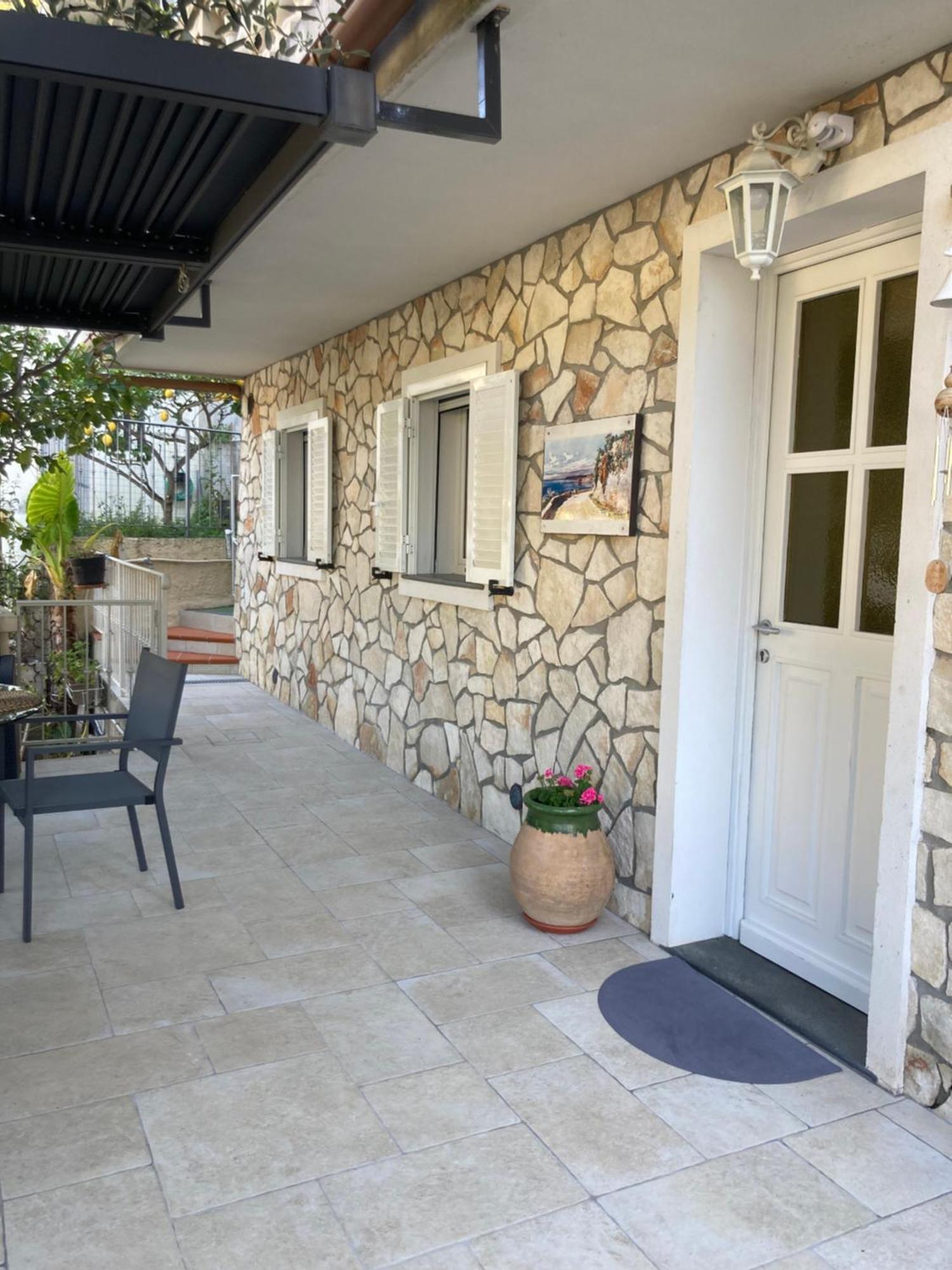 Studio Villa La Cigale Avec Grande Terrasse Menton Eksteriør bilde