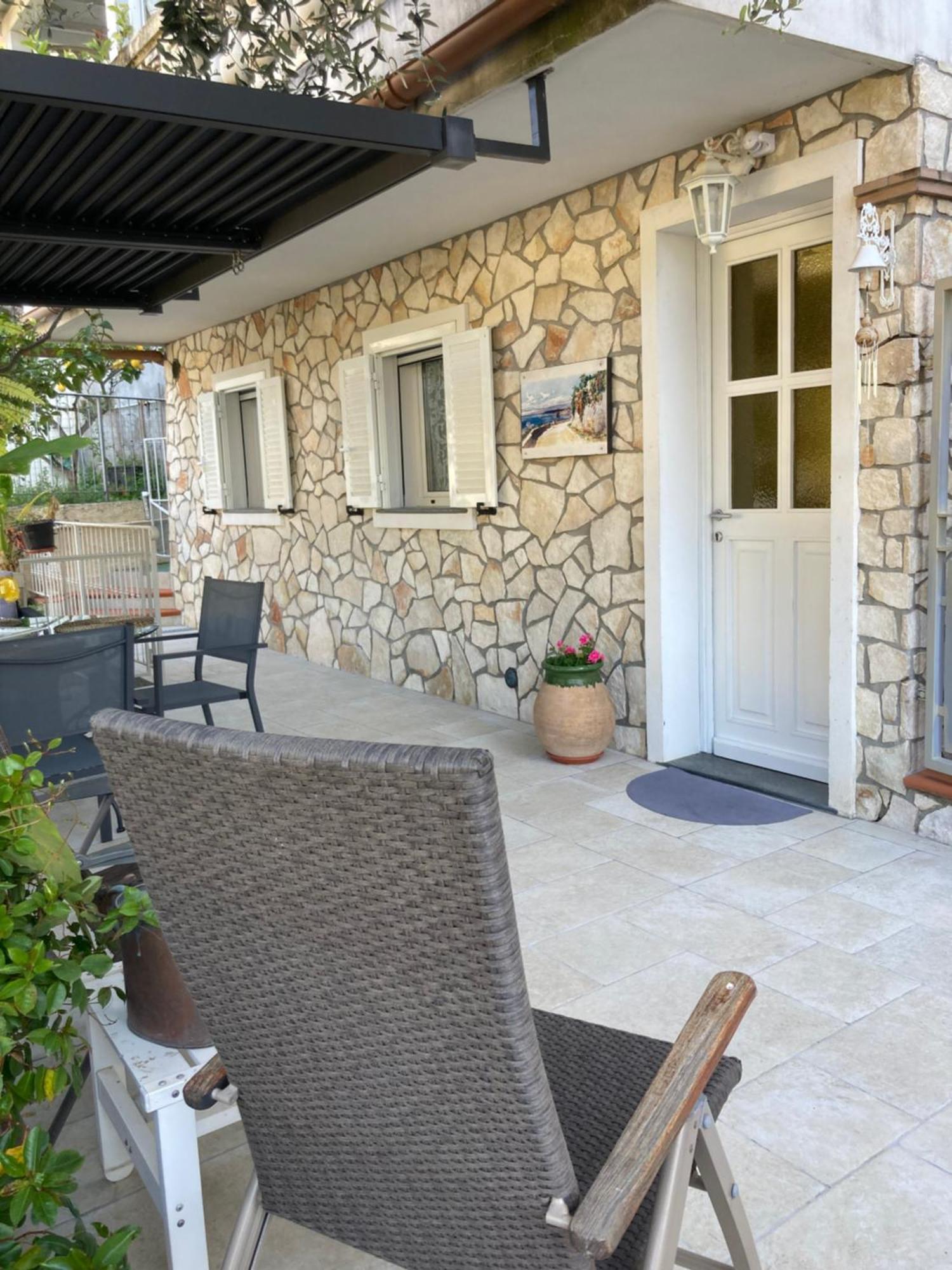 Studio Villa La Cigale Avec Grande Terrasse Menton Eksteriør bilde
